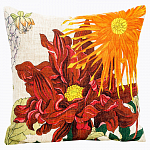 Интерьерная подушка «Цветочный перфоманс», версия 10