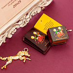 Подарочный комплект «12 Рецептов счастья / Близнецы»: музыкальная шкатулка и миниатюрная книга