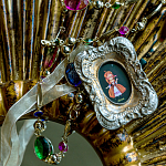 Медальон «Дева» в миниатюрной фоторамке