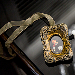 Медальон «Овен» в миниатюрной фоторамке