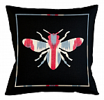 Подушка интерьерная «Пчела Дезире»
