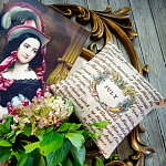 Декоративная подушка «12 месяцев цветения», версия Июль
